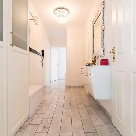 Luxuswohnung In Bester Lage Von Apartment